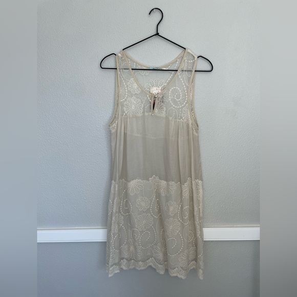 Kimchi Blue Urban Outfitters Detailed Dress - Picture 8 of 8